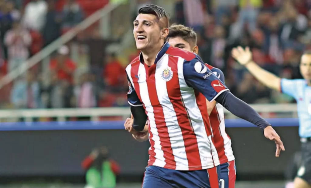 Alan Pulido, en busca de regresar a México y retirarse en Chivas