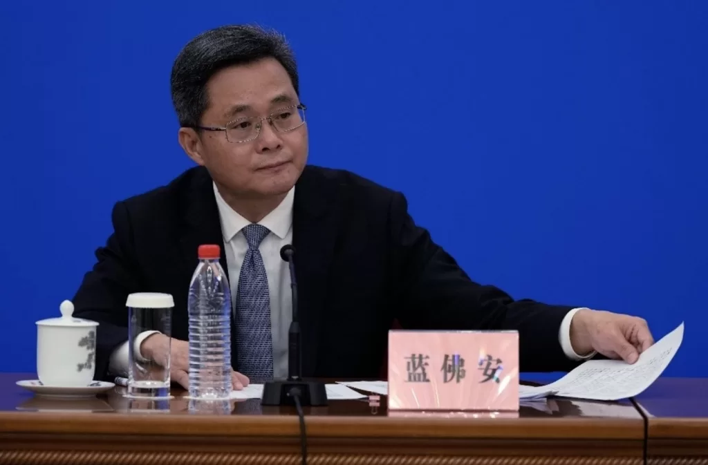 Presenta China paquete sobre deuda local de 1.4 billones de dólares