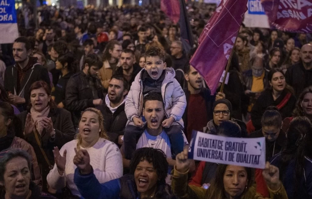 Registran protestas masivas por crisis de vivienda en España