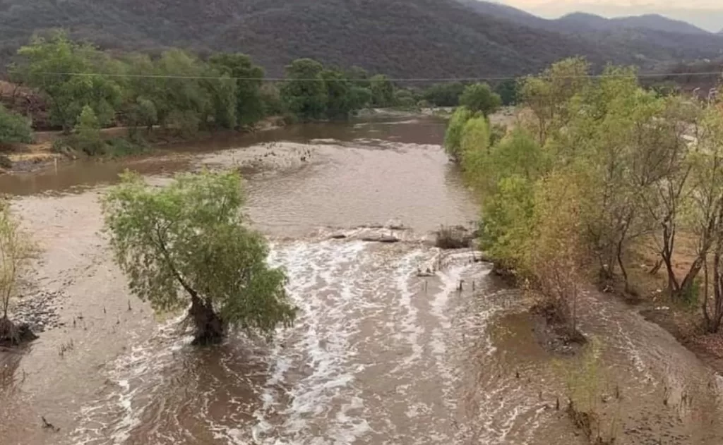 Se esperan lloviznas en la Sierra y los Ríos en Tabasco