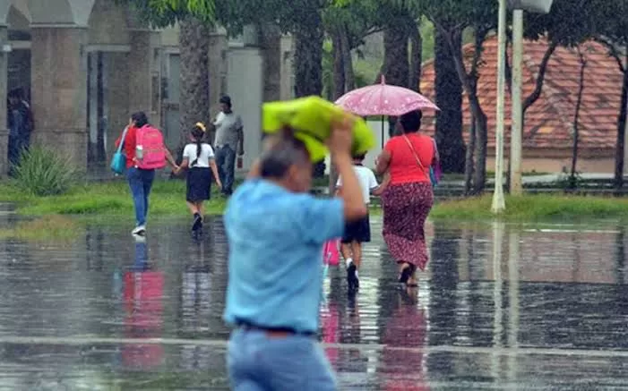 Pronostican en Tabasco lluvias y actividad eléctrica