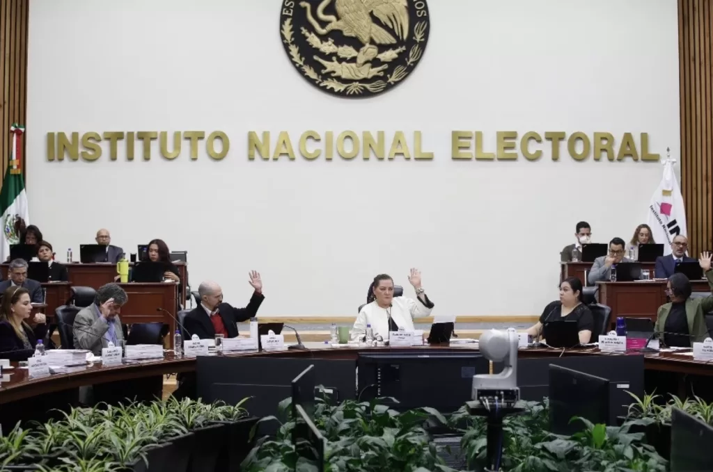 Reajusta el INE presupuesto con recorte de 53% a elección judicial