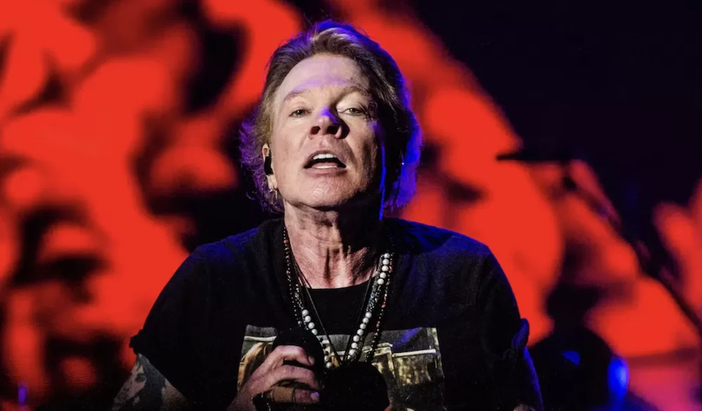 Concluye Axl Rose su disputa legal con ex modelo por presunto abuso sexual