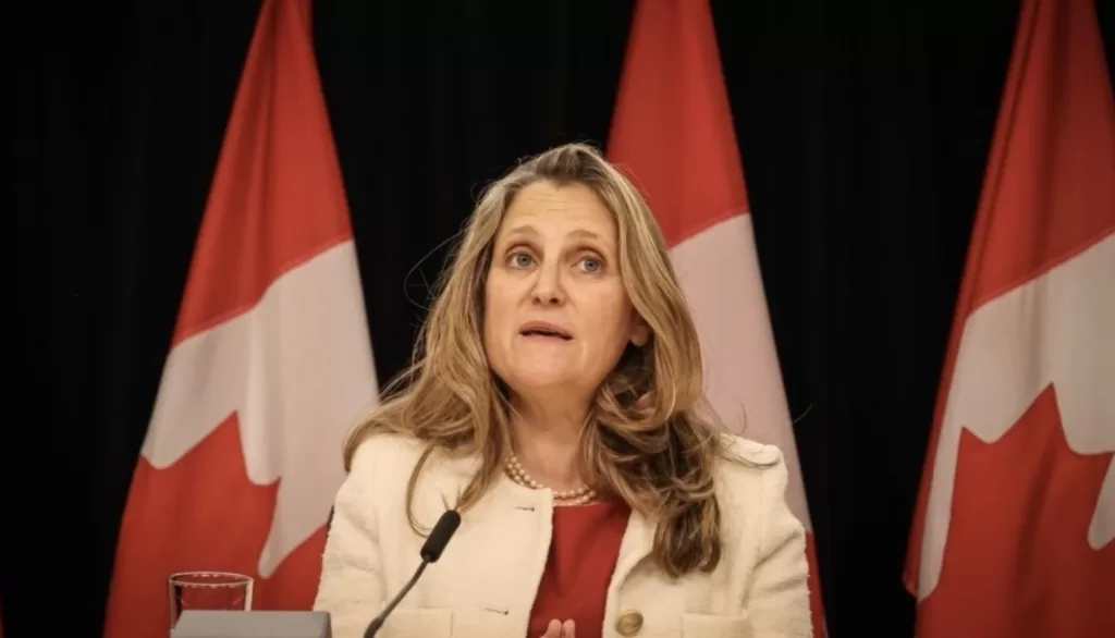 Ministra de Finanzas de Canadá renuncia por desacuerdos con Trudeau sobre aranceles de Trump