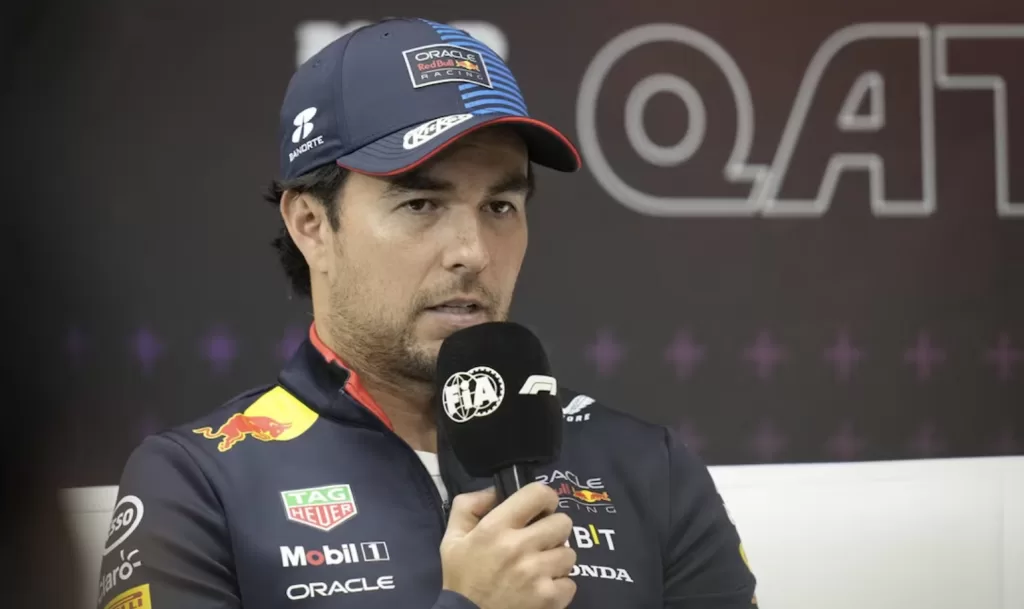 "Envía emotivo mensaje navideño" Reaparece Checo Pérez luego de su salida de Red Bull