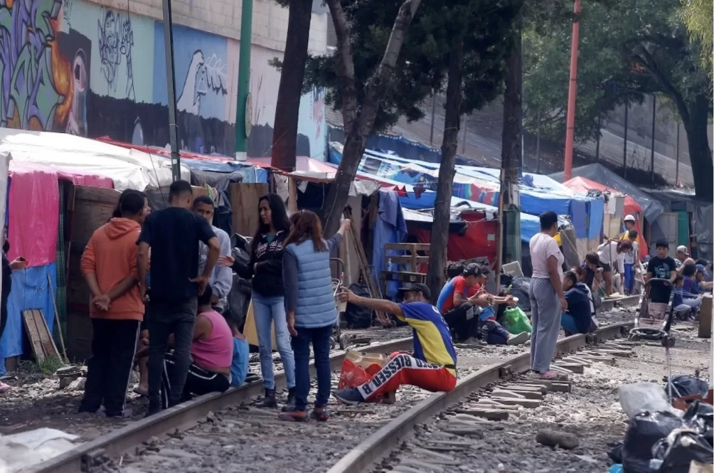 Registran baja en el numero de migrantes mexicanos detenidos en la frontera con EE.UU.