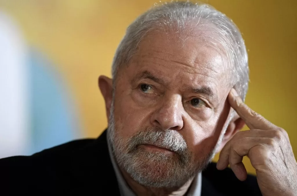 Supera Lula da Silva "con éxito" nueva intervención médica