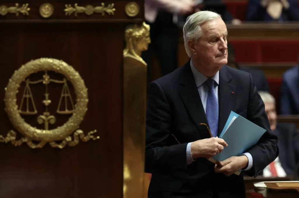 Recibe Emmanuel Macron carta de renuncia del primer ministro Michel Barnier