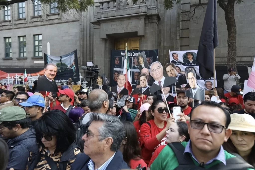 Claudia Sheinbaum descarta nepotismo en elección del Poder Judicial